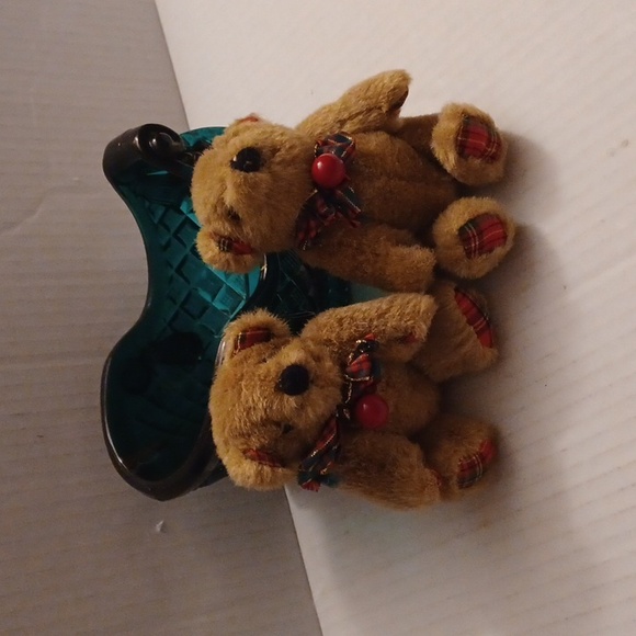 4/$40 Two Moveable Plush Bears In  Sleigh - Picture 3 of 4